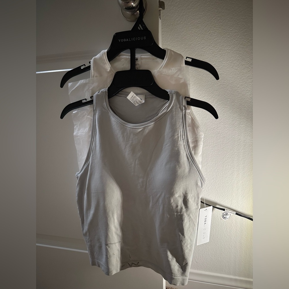 NWT Yogalicious Women's Gray and White Tank Tops (SIZE: S) - Picture 2 of 9